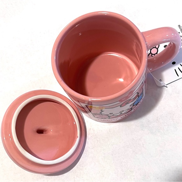 Hello Kitty HAPPY KISS DAY Ceramic Mug with Lid Pink - Picture 6 of 17